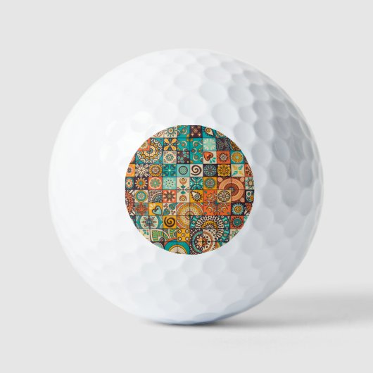 Decoratieve elementen:  handgetekend patroon golfballen (Voorkant)