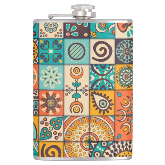 Decoratieve elementen:  handgetekend patroon heupfles (Voorkant)