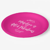 Decoratieve hete roze en witte script 40 & Fabulou Papieren Bordje (Gekanteld)