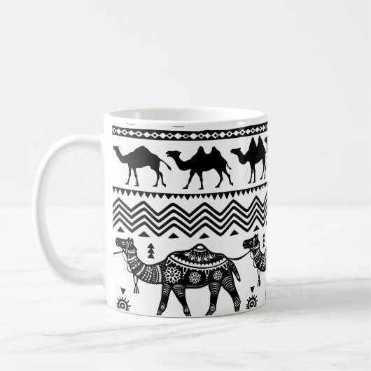 Decoratieve kamelen naadloos patroonontwerp koffiemok (Links)