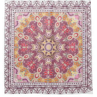 Decoratieve kleurrijke versiering op witte achterg douchegordijn