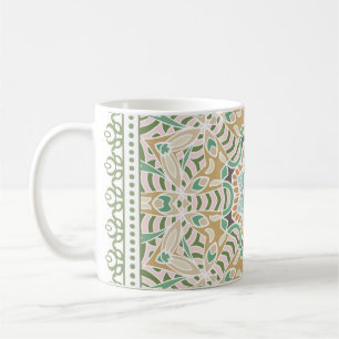 Decoratieve kleurrijke versiering op witte achterg koffiemok