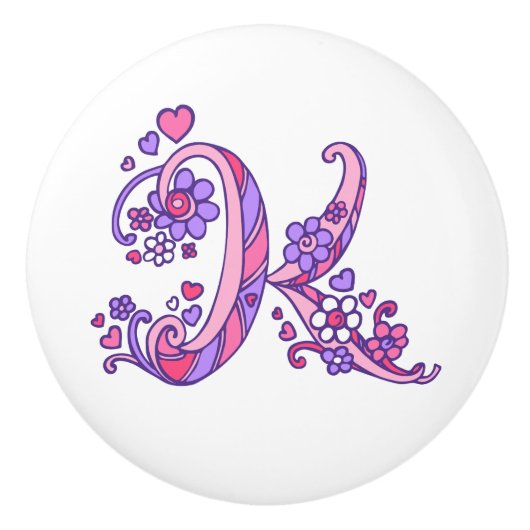 Decoratieve letter K monogram roze paarse knop (Voorkant)
