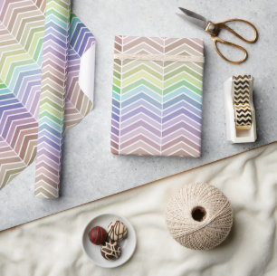 Decoratieve regenboog en getextureerd Chevron Patt Cadeaupapier