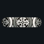 Decoratieve renaissance Rosette Tile Design Persoonlijk Skateboard<br><div class="desc">Shakespeare zou graag dit decoratieve renaissance rosette tegelontwerp in zijn huis hebben geplaatst. Om er één te kopen of twee te kopen,  dat is de vraag! Voor alle ventilatoren van bladeren en design van bladzijden!</div>