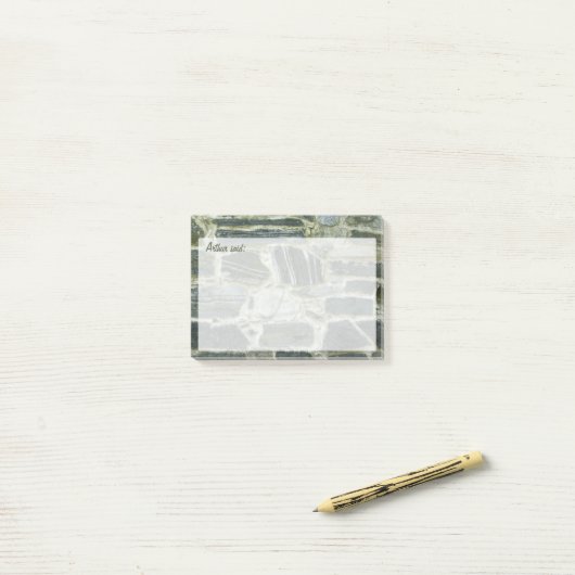 Decoratieve rottextuur met tekst post-it® notes (Op bureau)