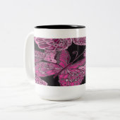 Decoratieve roze Mok van botervlieskoffie (Voorkant links)