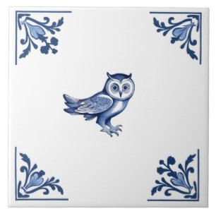 Decoratieve Uil met Delfts Blauw en Witte Hoeken Tegeltje