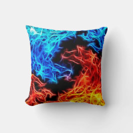 Decoratieve vlammen - goede en kwaadaardige, mooie kussen