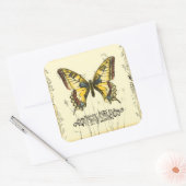 Decoratieve vlinder met wilde bloemen vierkante sticker (Envelop)