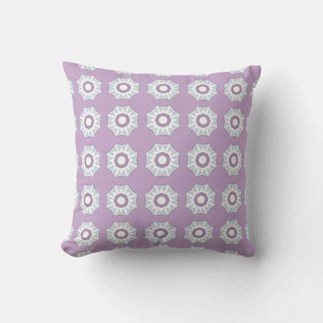decorative pillow featuring a geometric pattern kussen (Voorkant)