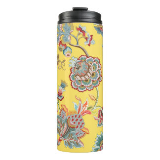 Decorative vintage seamless pattern. Traditional m Thermosbeker