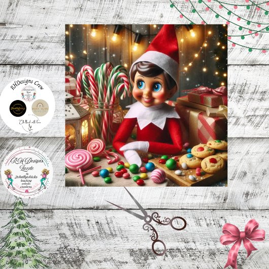 Decoupage Elf Op Een Tafel Tissuepapier