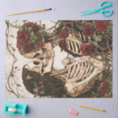 Decoupage gotische skeletten met bloemenkronen tissuepapier (Craft)