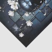 Decoupage Midnight Skull with Magnolia Tissuepapier (Detail)