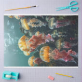 Decoupage van fel gekleurde kwallen tissuepapier (Craft)