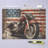 Decoupage  verweerde motorfiets met vlag tissuepapier (Craft)