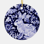 Dedham Blue Rabbit, Classic Blue & White Design Keramisch Ornament (Voorkant)