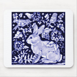 Dedham Blue Rabbit, Classic Blue & White Design Muismat