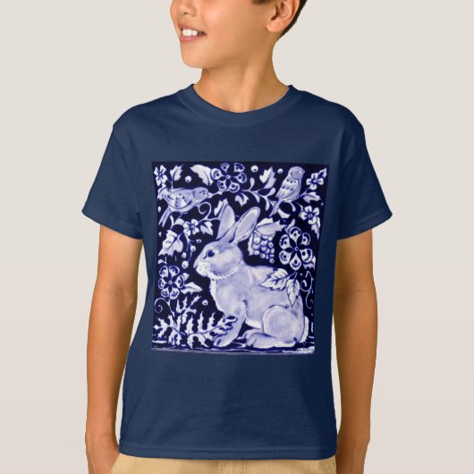 Dedham Blue Rabbit, Classic Blue & White Design T-shirt (Voorkant)