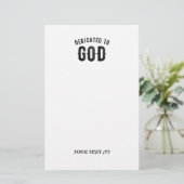 DEDICATED TO GOD COOL BLACK TEKST BRIEFPAPIER (Staand voorkant)