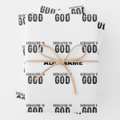 DEDICATED TO GOD COOL BLACK TEKST INPAKPAPIER VEL (In situ)