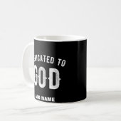 DEDICATED TO GOD  COOL WHITE TEKST KOFFIEMOK (Voorkant links)