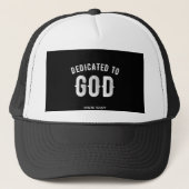 DEDICATED TO GOD  COOL WHITE TEKST TRUCKER PET (Voorkant)