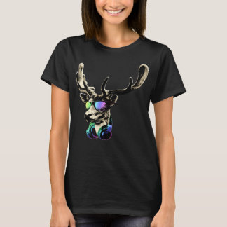 Deeg met zonnebrillen en hoofdtelefoons t-shirt