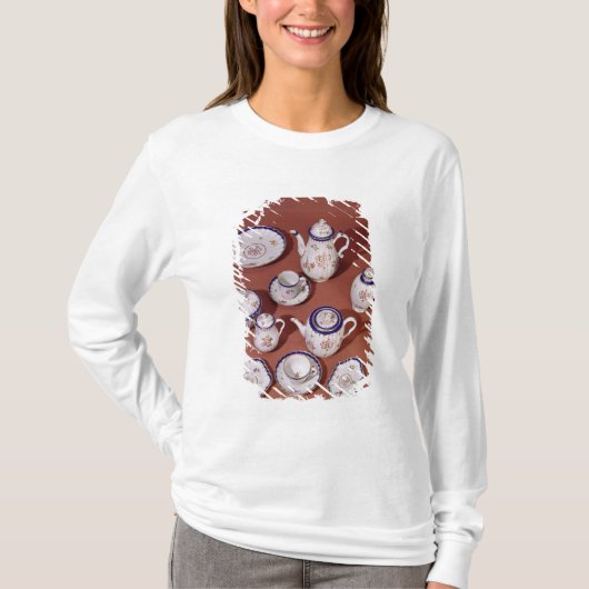 Deel van een Worcester monogrammed-theedienst T-shirt (Voorkant)