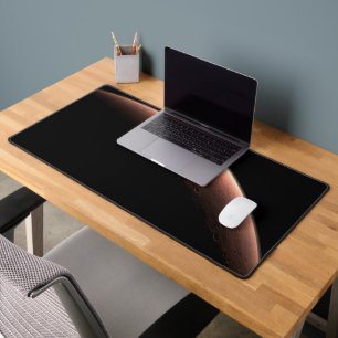 Deel van Mars op de grens van licht en donker. Bureaumat