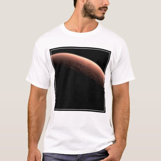Deel van Mars op de grens van licht en donker. T-shirt (Voorkant)
