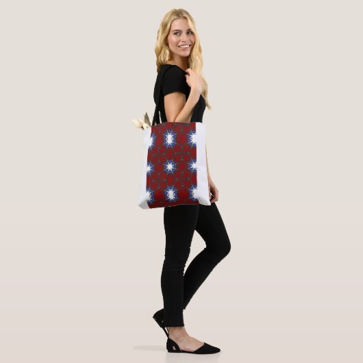 Deel vier caleidoscoop art 13 tote bag (Op model)
