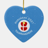 Deense Vlag Hanukkah Engel Naam Jaar Hart Keramisch Ornament (Achterkant)