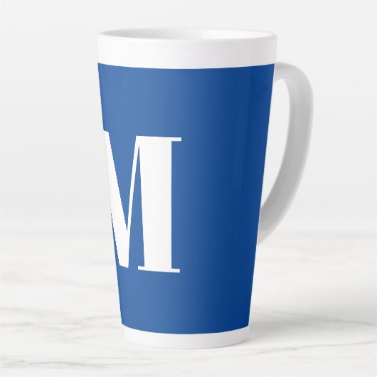 Deep Blue Initiaal Letter Monogram modern Stijlvol Latte Mok (Rechterhoek)