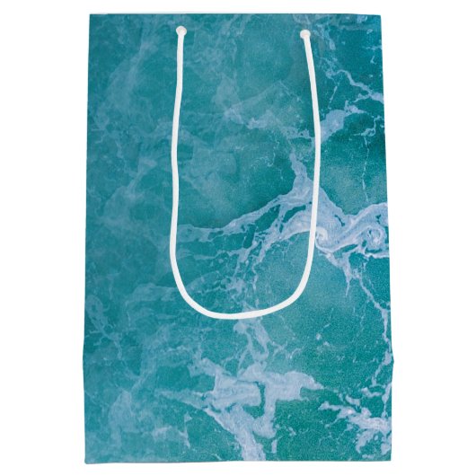 Deep Blue Ocean Waves Medium Cadeauzakje (Achterkant)