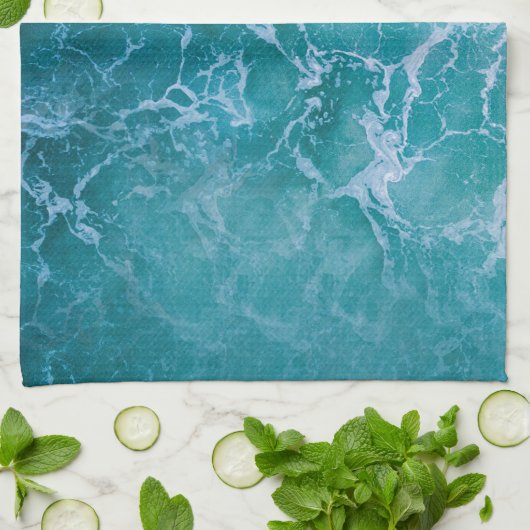 Deep Blue Ocean Waves Theedoek (Gevouwen)