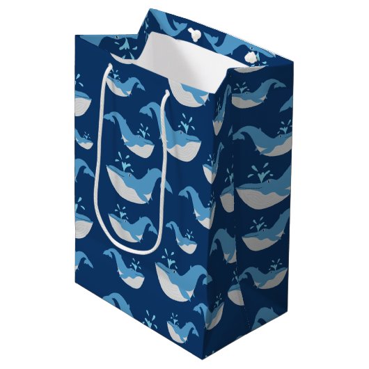 Deep Blue Ocean Whale Patroon Medium Cadeauzakje (Voorkant Gekanteld)