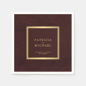 Deep burgundy gold wedding bride and groom servet (Voorkant)