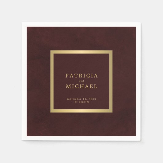 Deep burgundy gold wedding bride and groom servet (Voorkant)