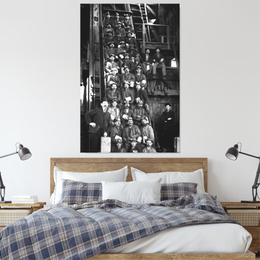 Deep Earth Miners Klaar om te dalen 1900 Canvas Afdruk (Insitu (Slaapkamer))