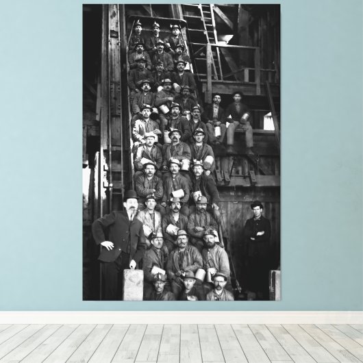 Deep Earth Miners Klaar om te dalen 1900 Canvas Afdruk (Insitu (Houten vloer))