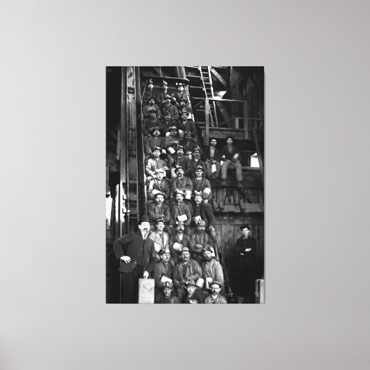 Deep Earth Miners Klaar om te dalen 1900 Canvas Afdruk (Voorkant)