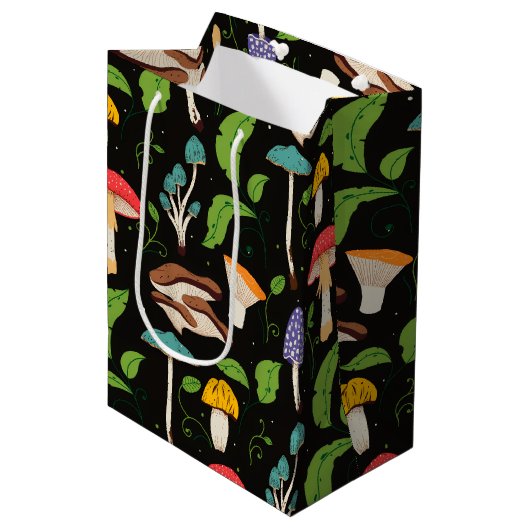 Deep Forest Magic: Colorful Mushrooms Pattern Medium Cadeauzakje (Voorkant Gekanteld)