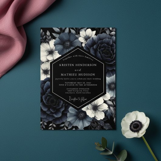 Deep Navy Floral Opulence Wedding Kaart
