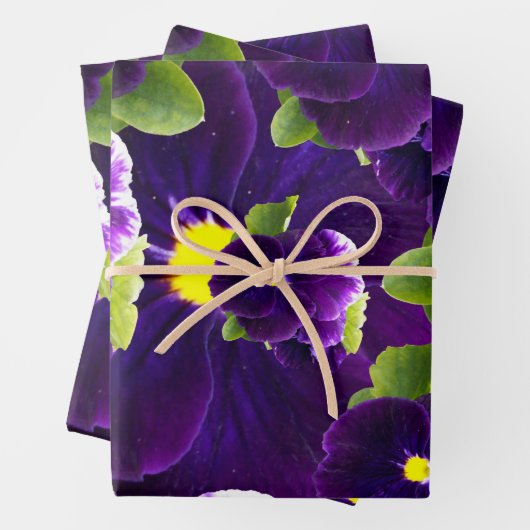 Deep Paarse Pansy Clusters: majestueuze schoonheid Inpakpapier Vel (In situ)