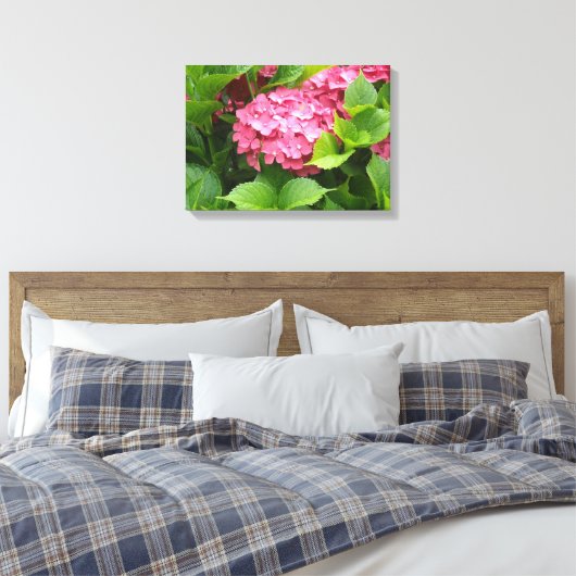 Deep Pink Hydrangea Bloom Canvas Afdruk (Insitu (Slaapkamer))