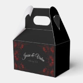 Deep Red Floral Elegant Gothic Wedding Bedankdoosjes (Voorkant Zijde)