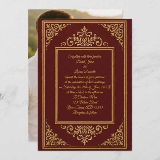 Deep Red & Gold Embossed filigraan foto uitnodigin Kaart (Voorkant / Achterkant)