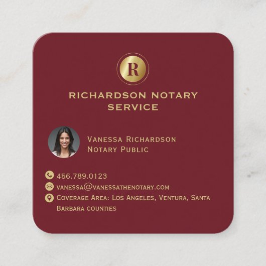 Deep Red Gold Monogram Elegante Notaris QR Foto Vierkante Visitekaartje (Voorkant)